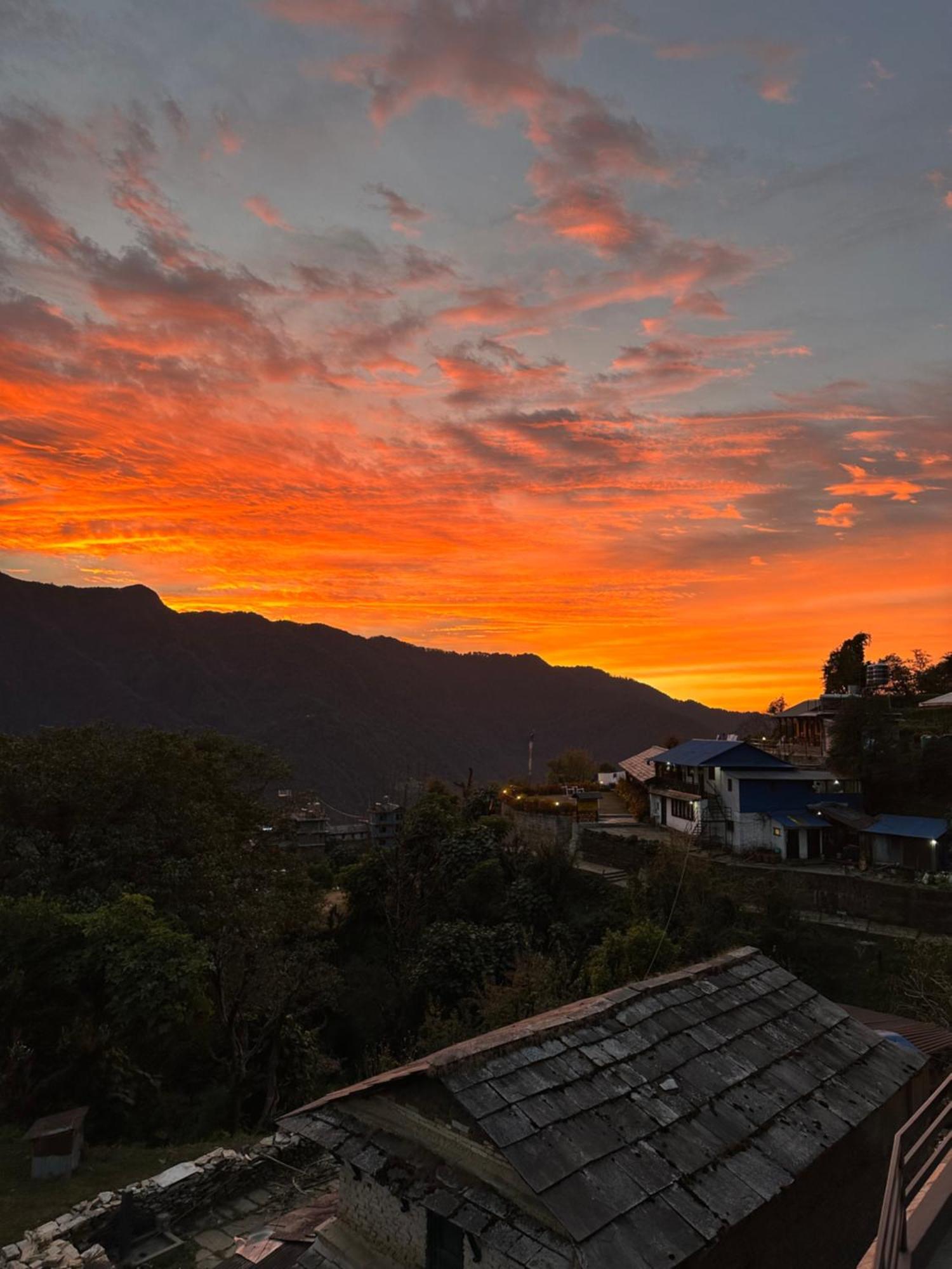 Hill Top Lodge Ghandruk Astam Dış mekan fotoğraf